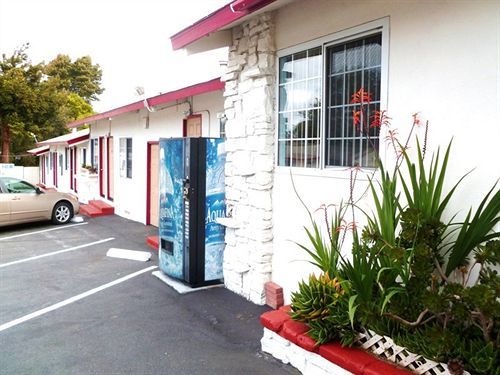 מונטריי Bayside Inn מראה חיצוני תמונה