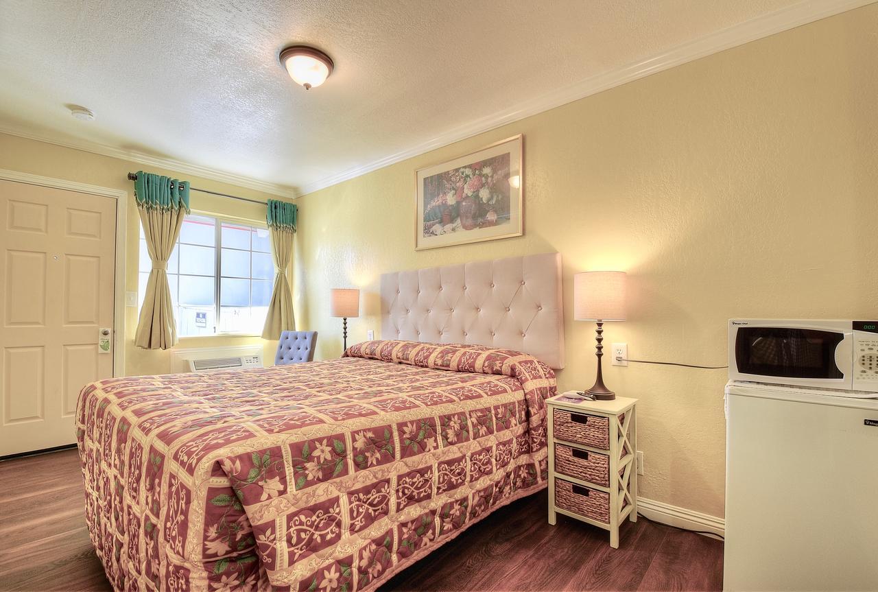 מונטריי Bayside Inn מראה חיצוני תמונה